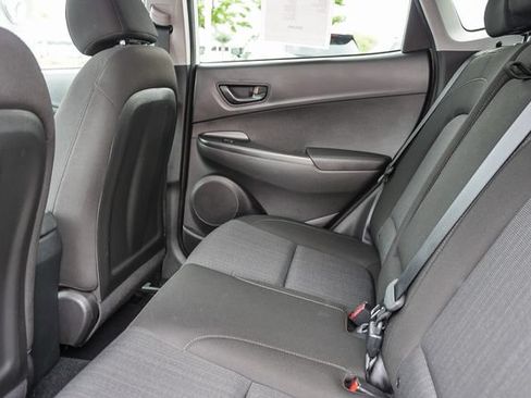 Certified 2022 Hyundai Kona SEL AWD/4WD image 19