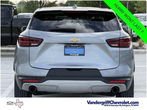 Certified 2025 Chevrolet Blazer LT AWD/4WD image 5