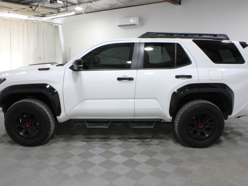Used 2025 Toyota 4Runner TRD Pro AWD/4WD image 31