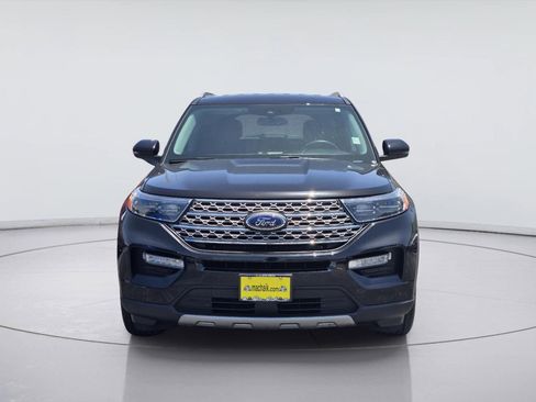 Used 2022 Ford Explorer Limited w/ Equipment Group 301A RWD image 2