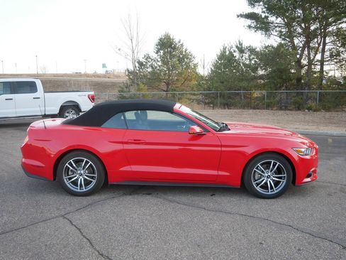 Used 2015 Ford Mustang Premium image 4