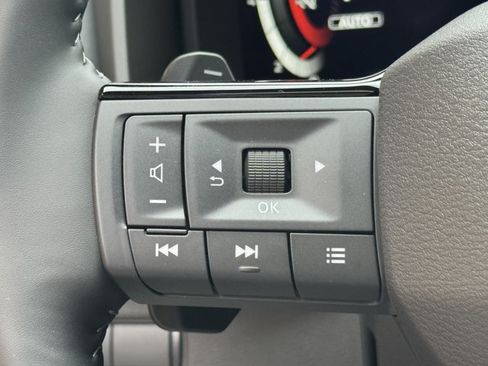 New 2026 Nissan Rogue Platinum AWD/4WD image 13