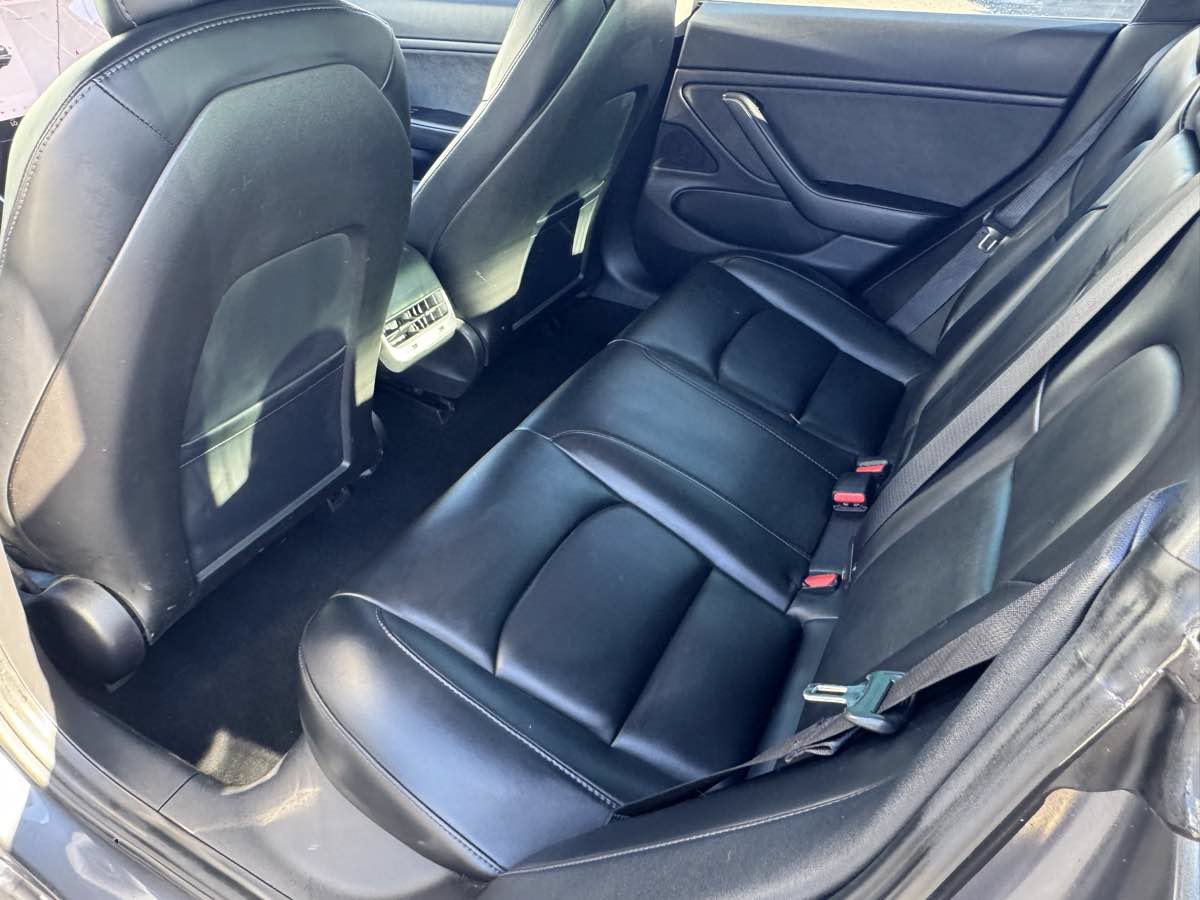 Used 2018 Tesla Model 3 RWD image 18