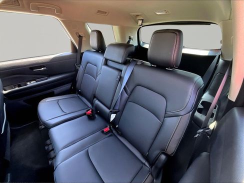 Used 2026 Nissan Pathfinder SL AWD/4WD image 22