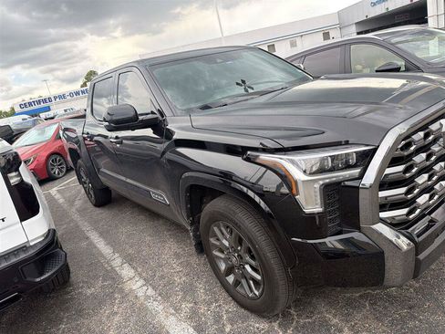 Used 2025 Toyota Tundra Platinum AWD/4WD image 2