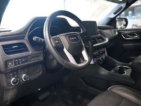 Used 2024 GMC Yukon SLT w/ SLT Luxury Package AWD/4WD image 21
