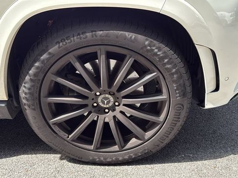 Certified 2023 Mercedes-Benz GLS 580 4MATIC image 9