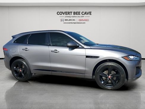 Used 2020 Jaguar F-PACE Checkered Flag image 12