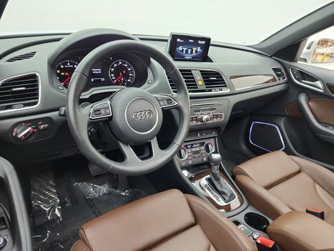 Used 2018 Audi Q3 2.0T Premium Plus w/ Premium Plus Package FWD image 14