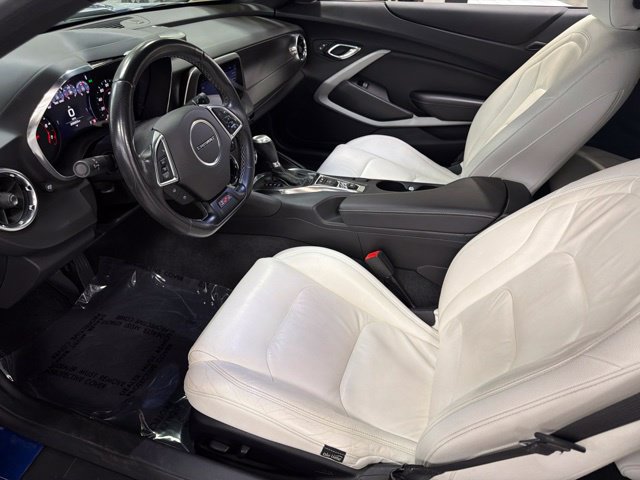 Used 2020 Chevrolet Camaro SS RWD image 14