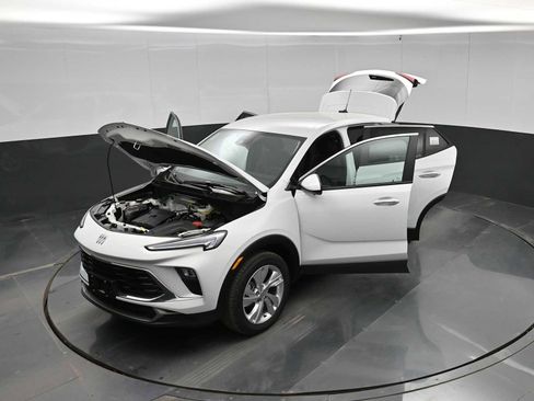 New 2026 Buick Encore GX Preferred AWD/4WD image 40