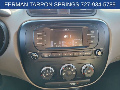 Used 2018 Kia Soul Base 4D Hatchback image 24