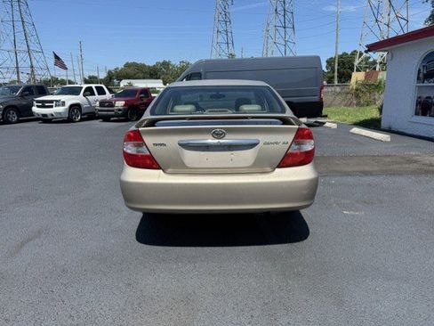 Used 2002 Toyota Camry LE FWD image 5