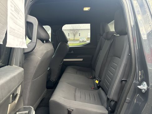 Used 2024 Toyota Tacoma TRD Off-Road image 13