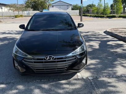 Used 2019 Hyundai Elantra SE w/ Cargo Package