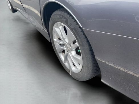 Used 2018 Honda Accord LX image 15