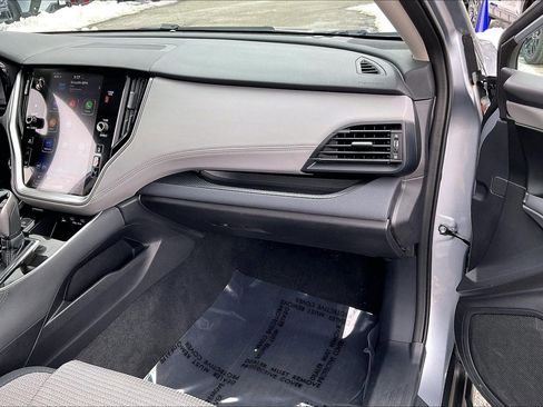 Certified 2022 Subaru Outback Premium image 17