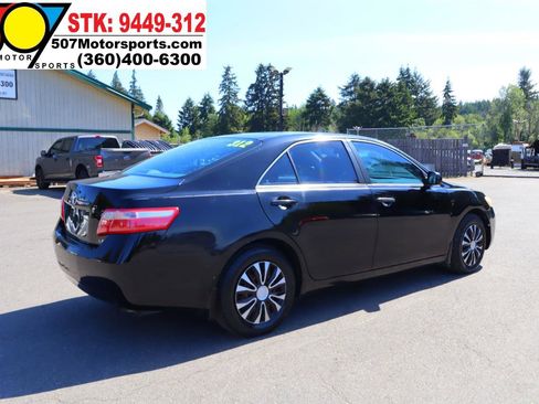 Used 2009 Toyota Camry XLE FWD image 8