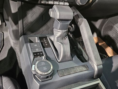 New 2026 Toyota Tacoma SR5 AWD/4WD image 18