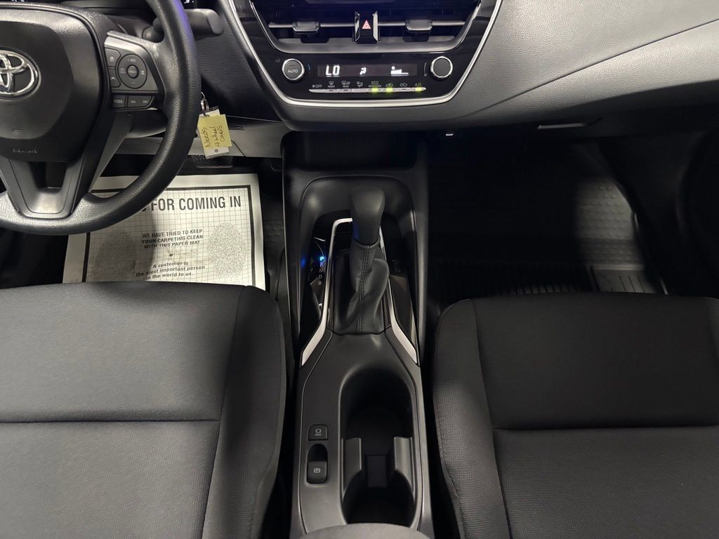 Used 2026 Toyota Corolla LE FWD image 36