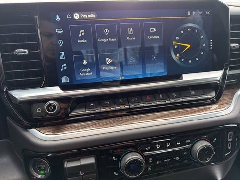 Used 2022 Chevrolet Silverado 1500 LT Trail Boss w/ LT Trail Boss Premium Package image 15