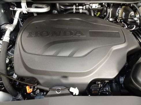 New 2026 Honda Odyssey Touring image 9