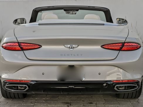 New 2026 Bentley Continental GTC image 7