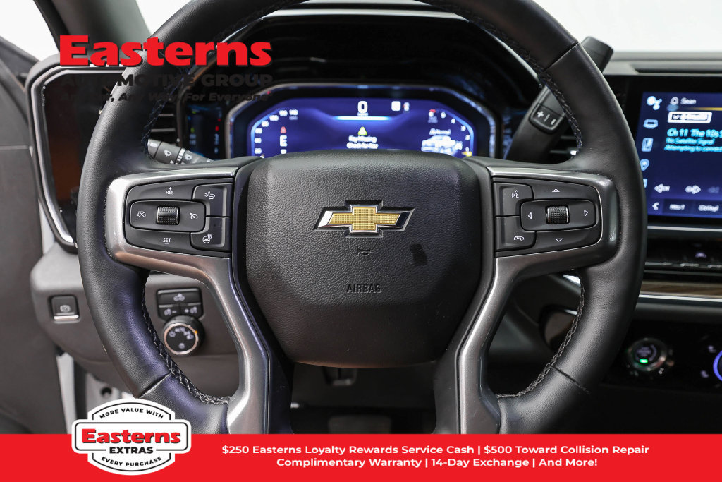 Used 2023 Chevrolet Silverado 1500 LT AWD/4WD image 11