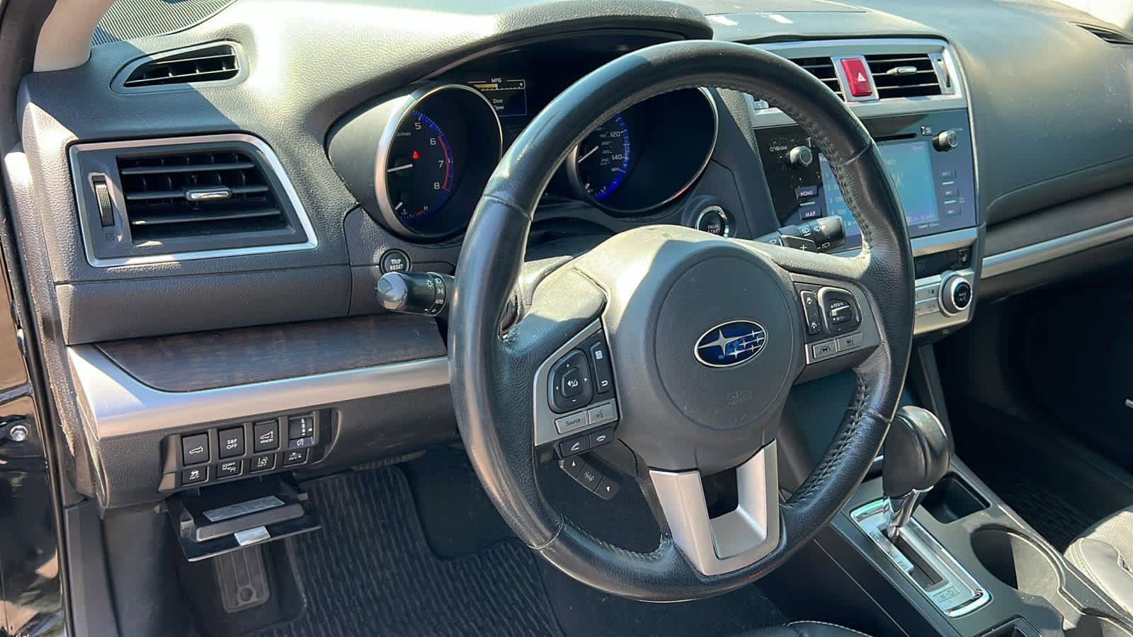 Used 2017 Subaru Outback 2.5i Limited AWD/4WD image 10