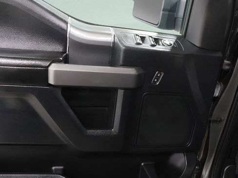 Used 2016 Ford F150 XLT w/ Equipment Group 302A Luxury AWD/4WD image 22
