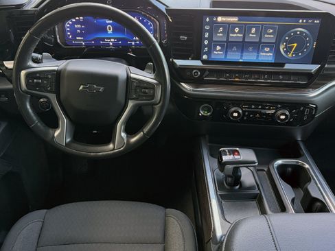 Used 2023 Chevrolet Silverado 1500 RST AWD/4WD image 8