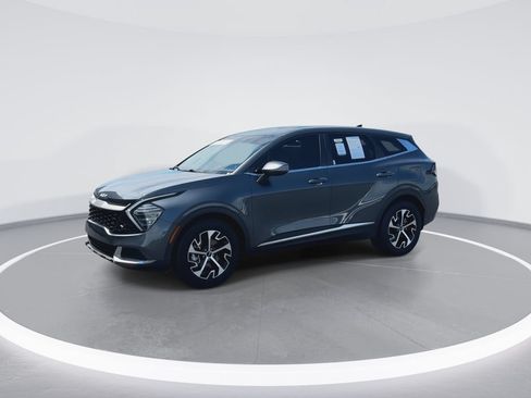 Used 2024 Kia Sportage EX FWD image 4