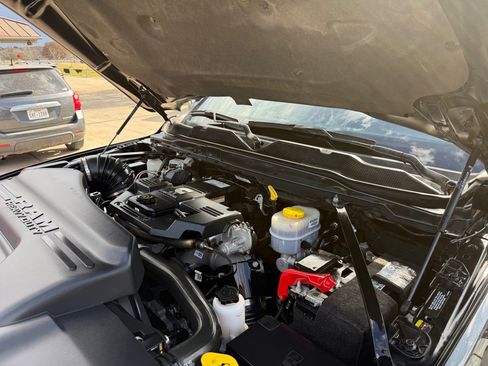 Used 2024 RAM 3500 Limited image 41