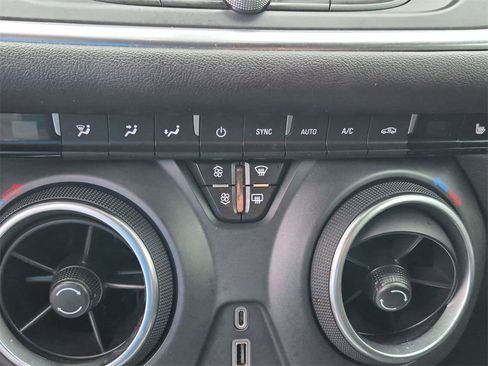 Used 2020 Chevrolet Blazer LT w/ Redline Edition image 18