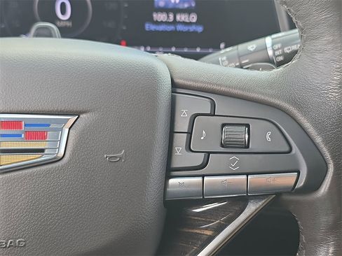 Used 2022 Cadillac Escalade Premium Luxury w/ Performance Package image 23