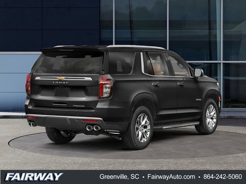 Used 2023 Chevrolet Tahoe Premier RWD image 2