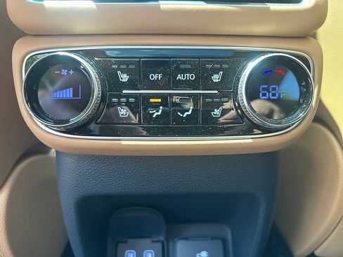 Used 2024 Genesis GV80 3.5T w/ Prestige Package AWD/4WD image 7