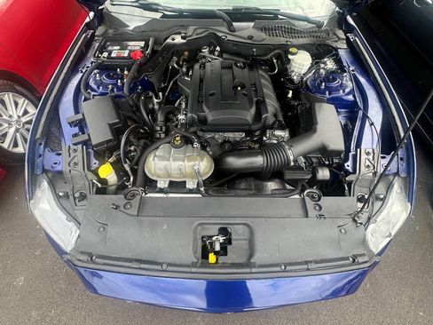 Used 2015 Ford Mustang Premium image 31