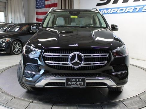 Used 2024 Mercedes-Benz GLE 450e 4MATIC w/ Warmth & Comfort Package image 4