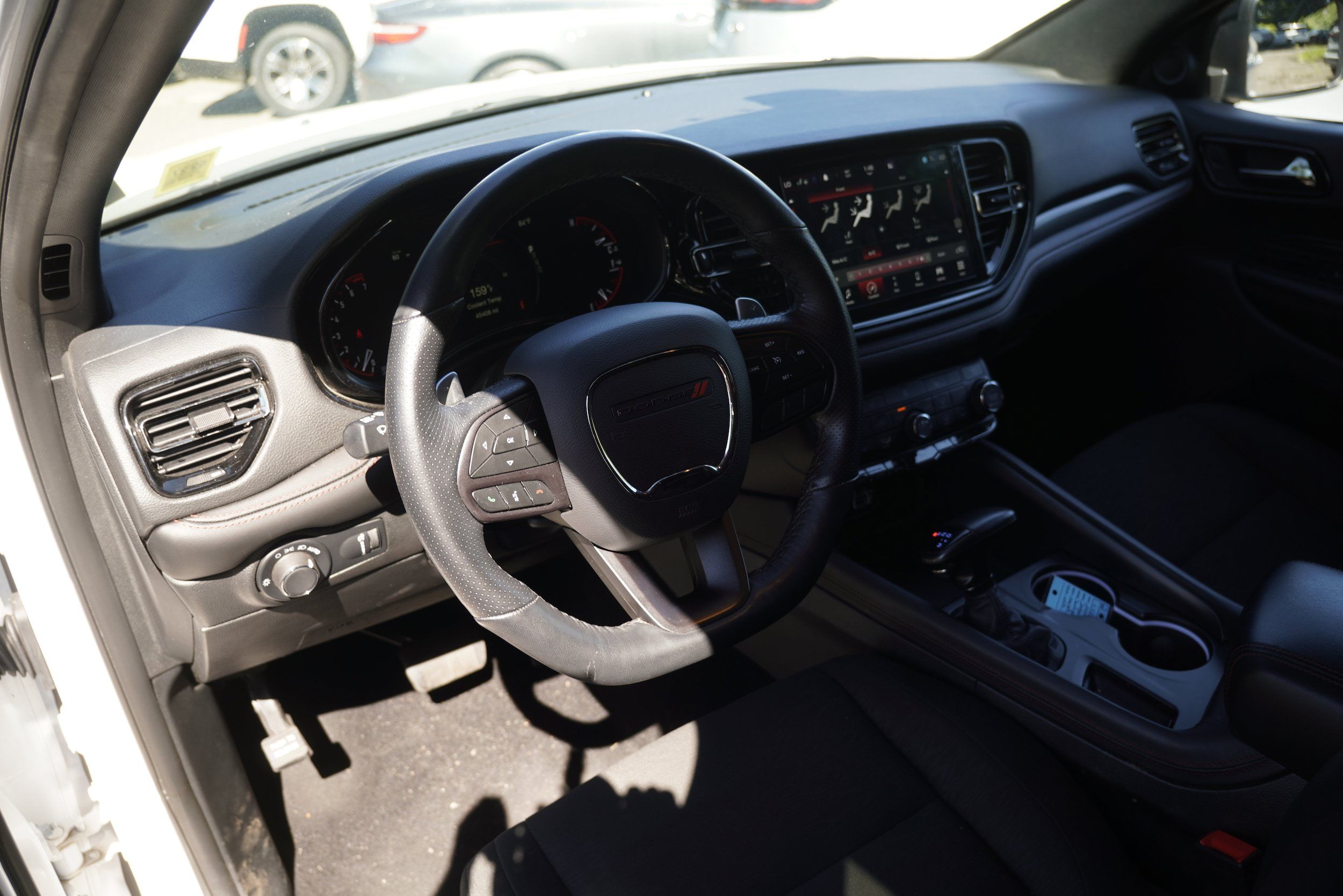 Used 2025 Dodge Durango GT RWD image 3