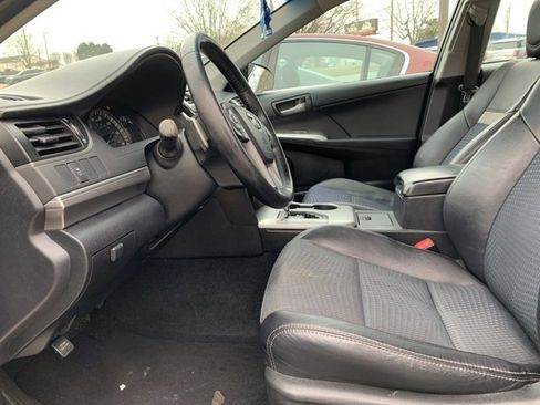 Used 2013 Toyota Camry SE image 10