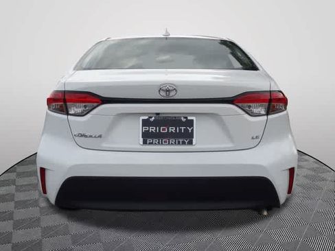 Used 2023 Toyota Corolla LE FWD image 3