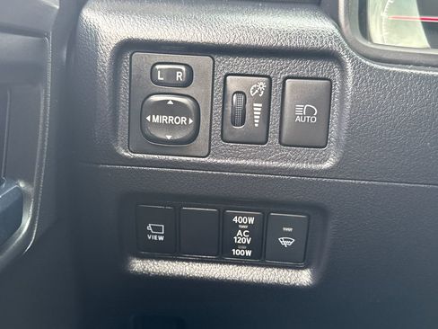 Used 2024 Toyota 4Runner Limited AWD/4WD image 36
