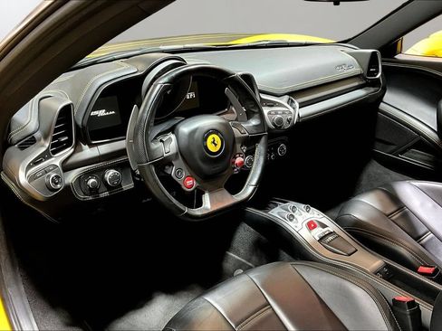Used 2013 Ferrari 458 Italia Coupe RWD image 14
