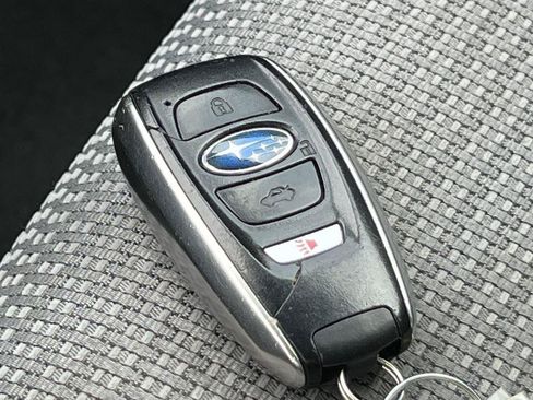 Used 2023 Subaru Outback Premium AWD/4WD image 27