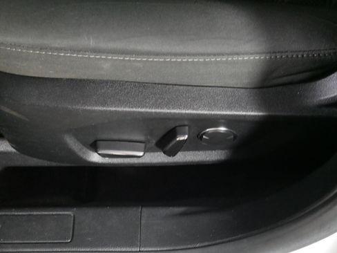 Used 2018 Ford Fusion SE FWD image 20