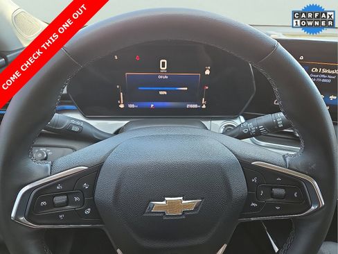 Used 2025 Chevrolet Trax LT w/ Driver Confidence Package image 24