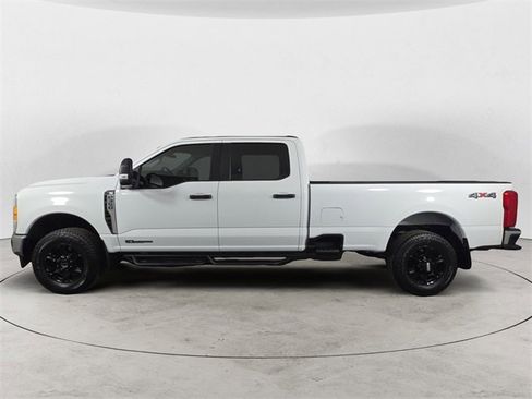 Certified 2023 Ford F350 XL w/ Snow Plow/Camper Package image 2