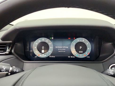 New 2026 Land Rover Range Rover Velar Dynamic SE image 24