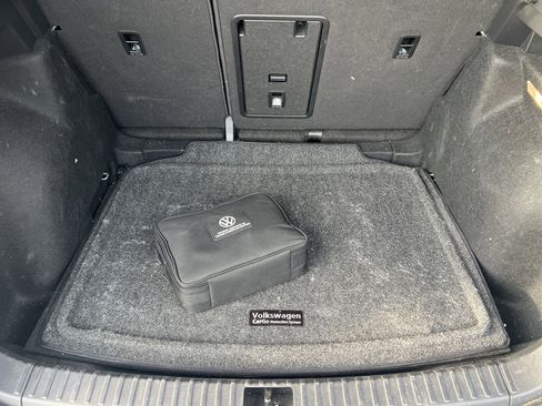 Certified 2023 Volkswagen Taos SE w/ Panoramic Sunroof Package FWD image 30